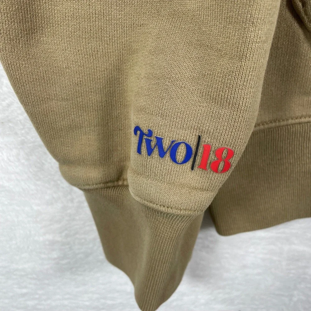 Jordan x Two 18 Mens Flight Fleece Hoodie Driftwood Brown DV7111-283 Medium